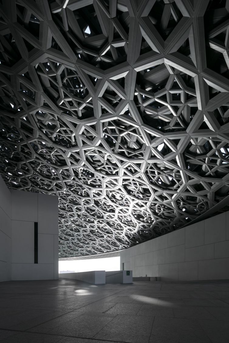 Dachkonstruktion des Louvres in Abu Dhabi